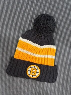 Boston Bruins CCM Vintage Style Beanie Toque Winter Hat